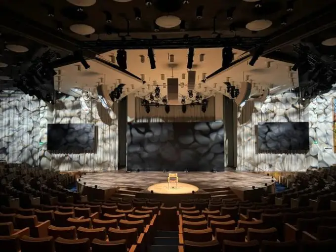 Entire Congress Hall (A+B+C)